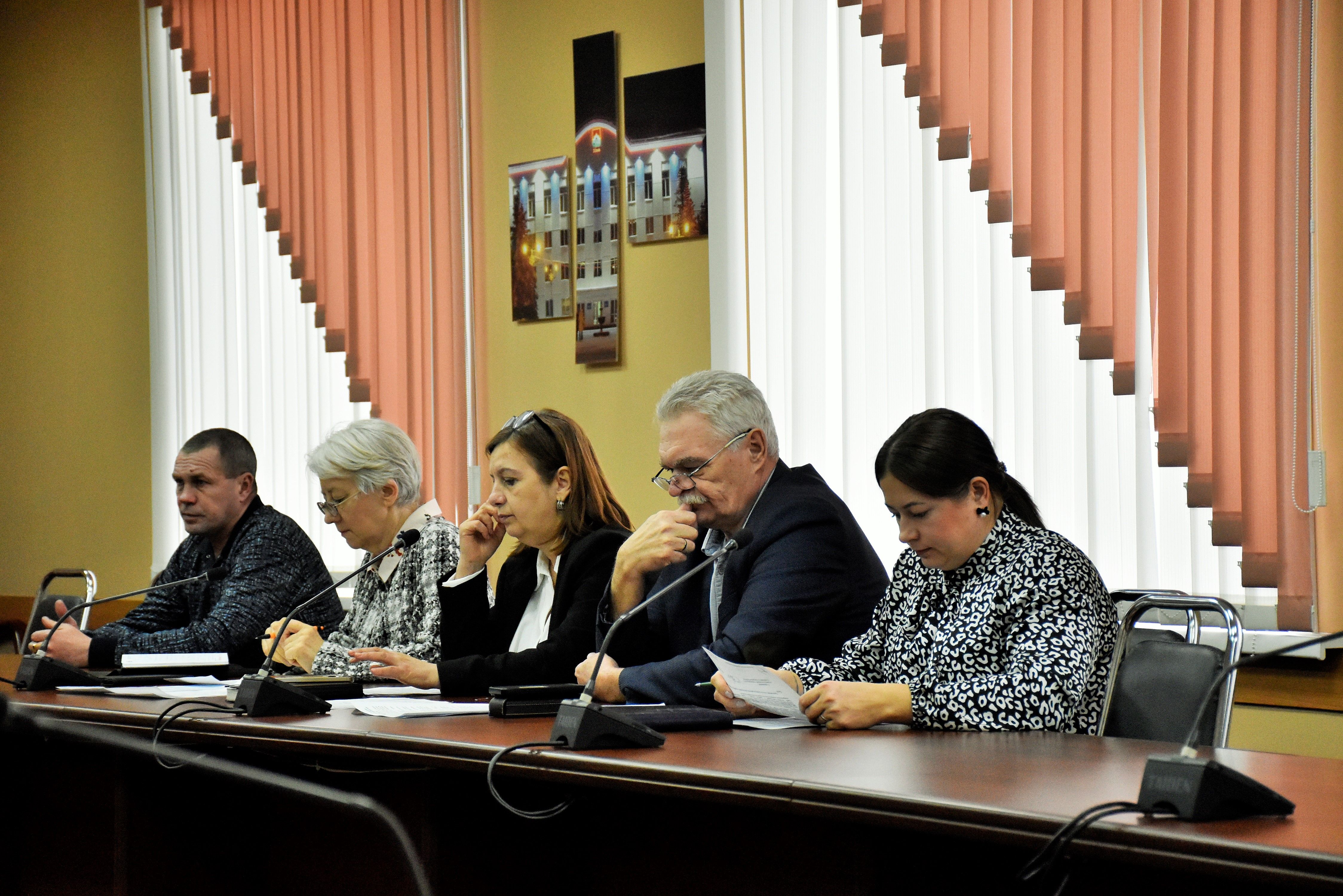 В Совете народных депутатов прошло расширенное заседание комитета по городскому хозяйству